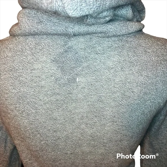 Women’s Volcom Heather-Gray Zip-Up Hoodie w/ a Raised Neck - Picture 14 of 16